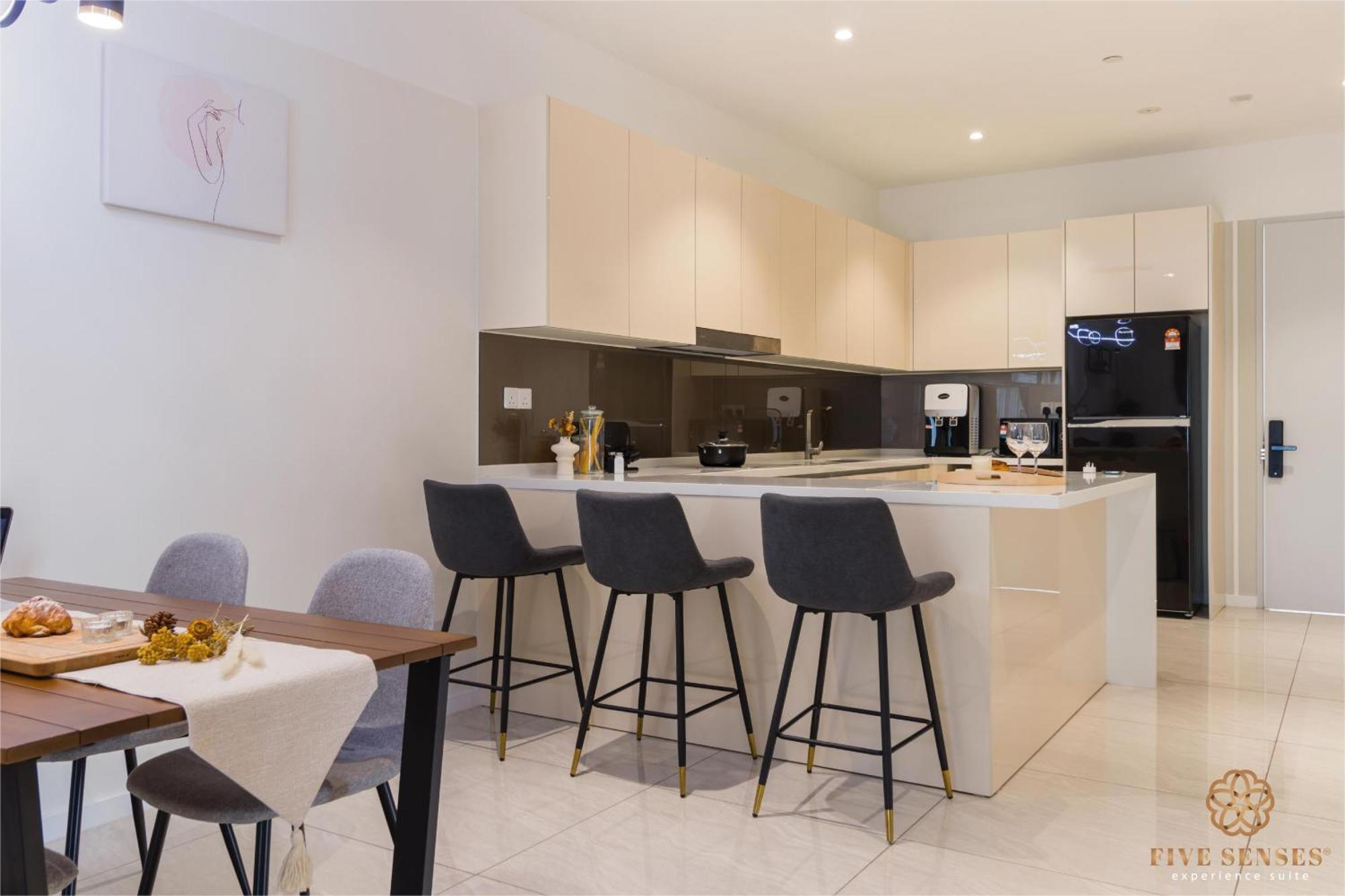 Quill Residences Klcc, Five Senses *